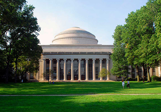 老師&就讀大學生